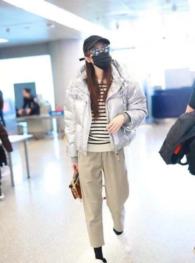 唐嫣近一年背过的包包,唐嫣有多少包包