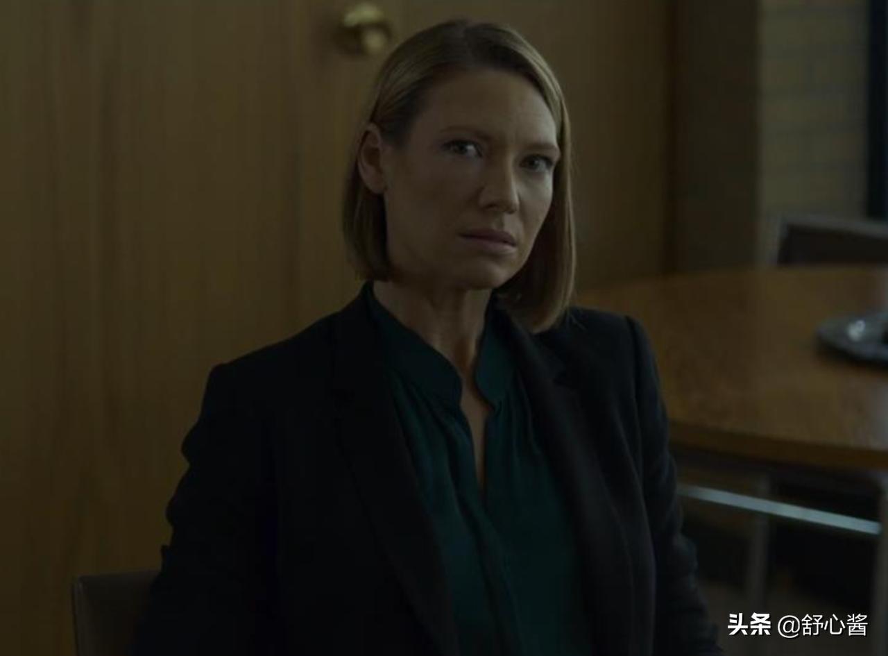 职业女性总被拍成笑话？这部高分美剧的女主，就是个打脸的反例