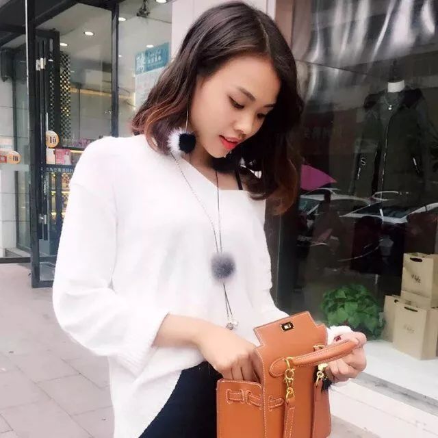 穿毛衣搭什么项链好看,毛衣和毛衣链的搭配