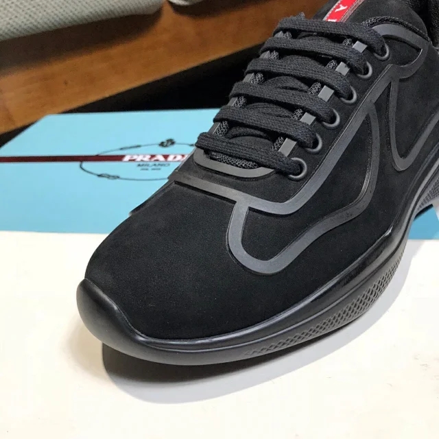 普拉达线上官网旗舰店,普拉达旗舰店黑武士