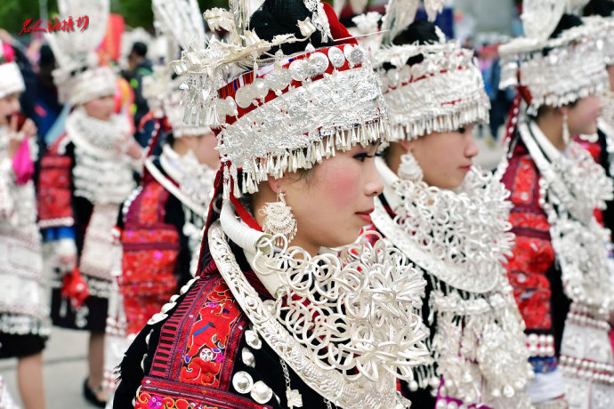 台江苗族姊妹节巡游,台江苗族姊妹节苗族服装