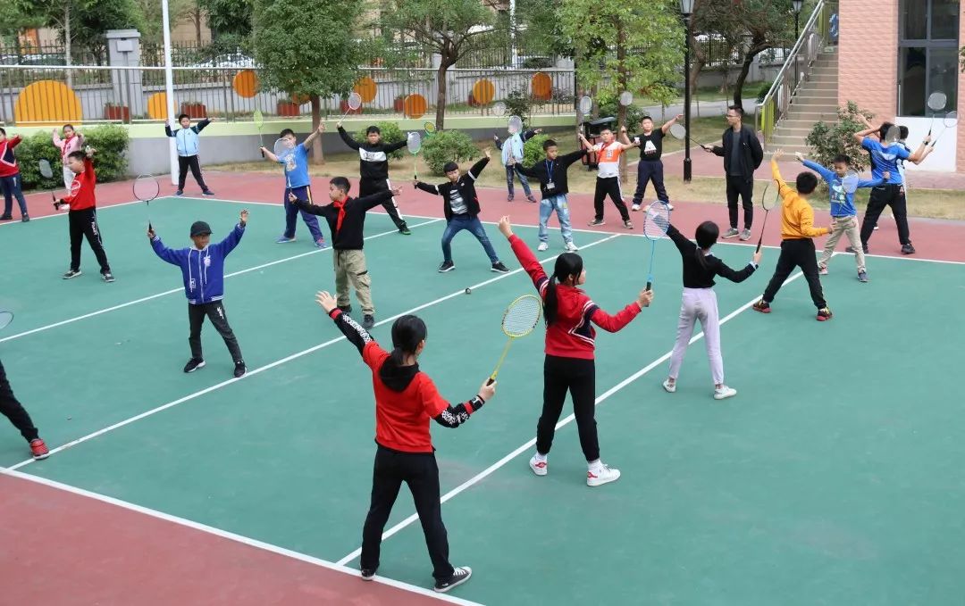 “社”彩斑斓花团锦簇---兴桂路小学社团课程剪影