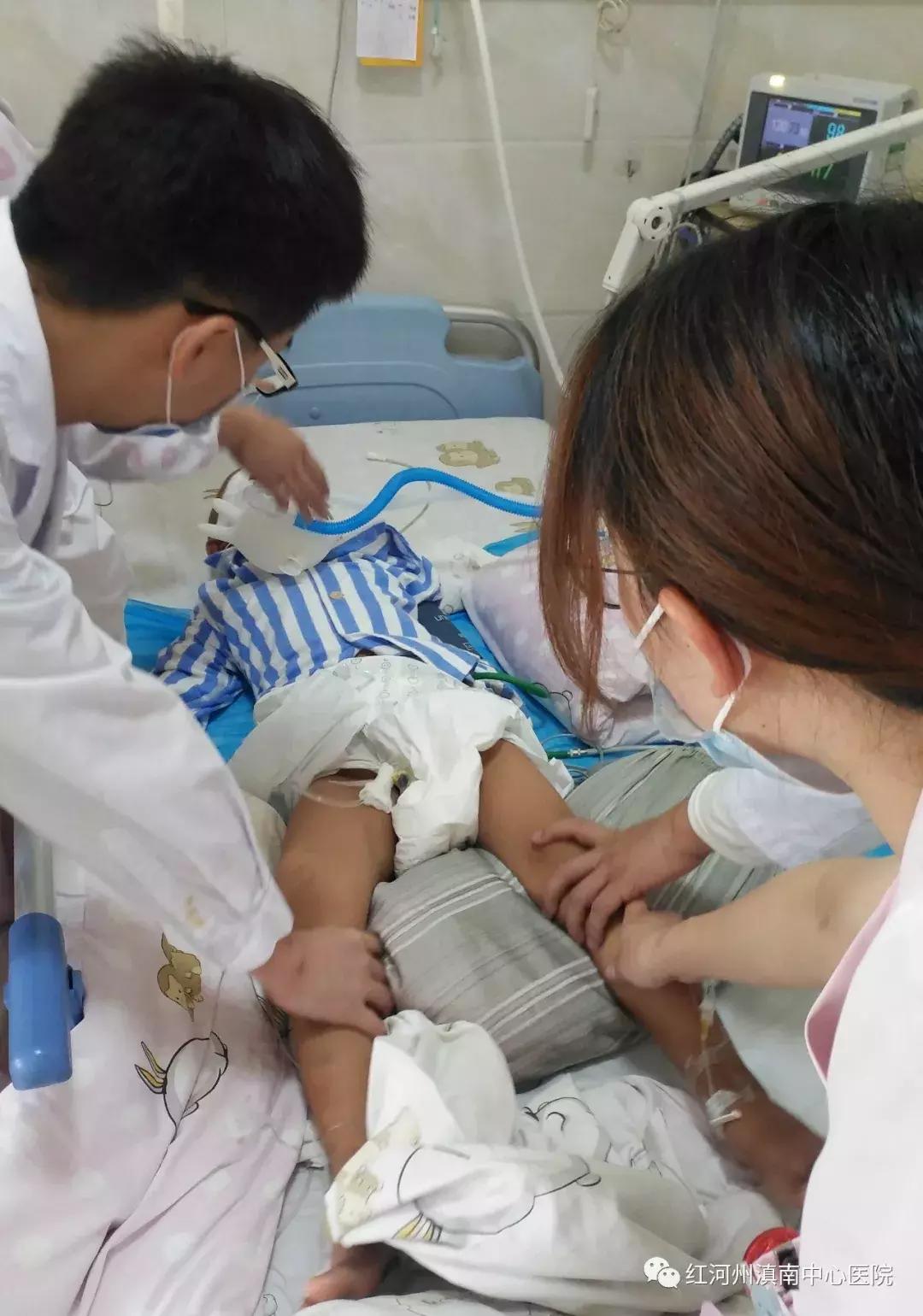 小孩被蚊子叮咬眼睛肿了,儿童被蚊子咬后发烧