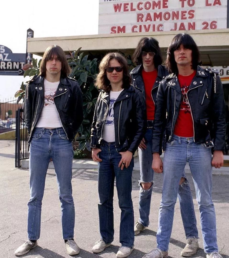 不撸铁可以练出肌肉吗,不撸铁能锻炼出翘臀吗