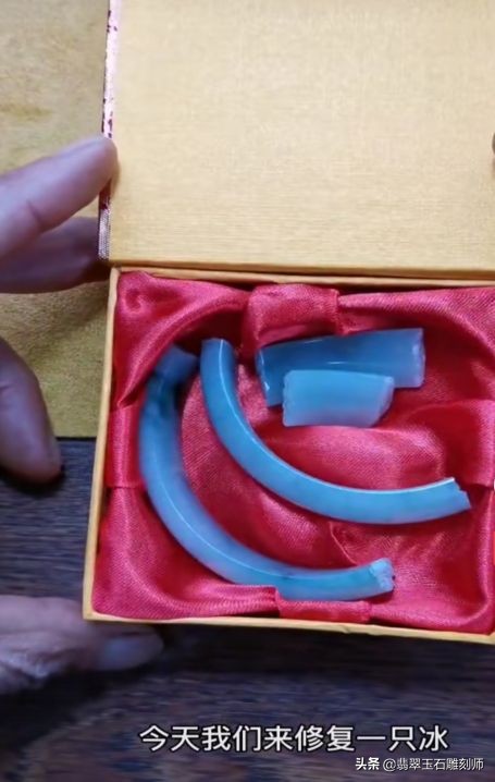 玉手镯断裂了值得修复吗,玉手镯裂了怎么修复