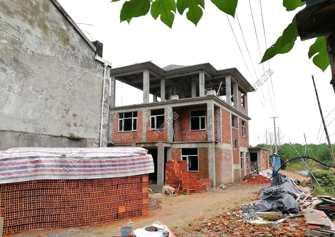 框架建房基础施工,农村建房框架结构哪里找施工队