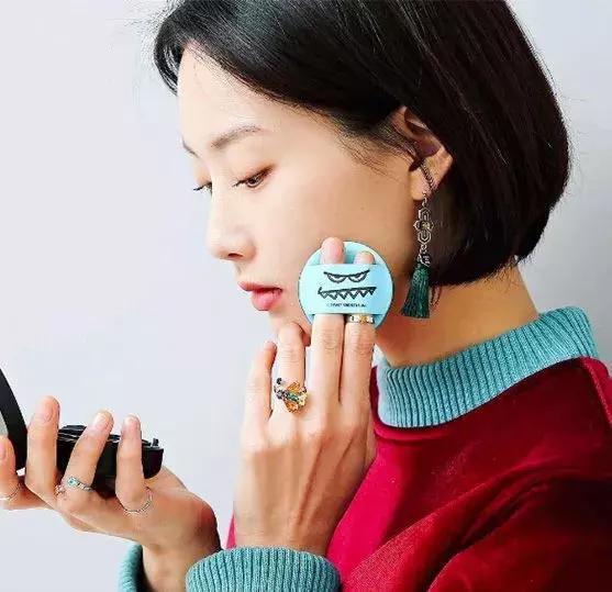 花西子气垫遮瑕持久不脱妆,气垫粉底遮瑕持久不脱妆双层