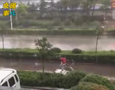 一组动图安全事故,一张图警示你被碰瓷