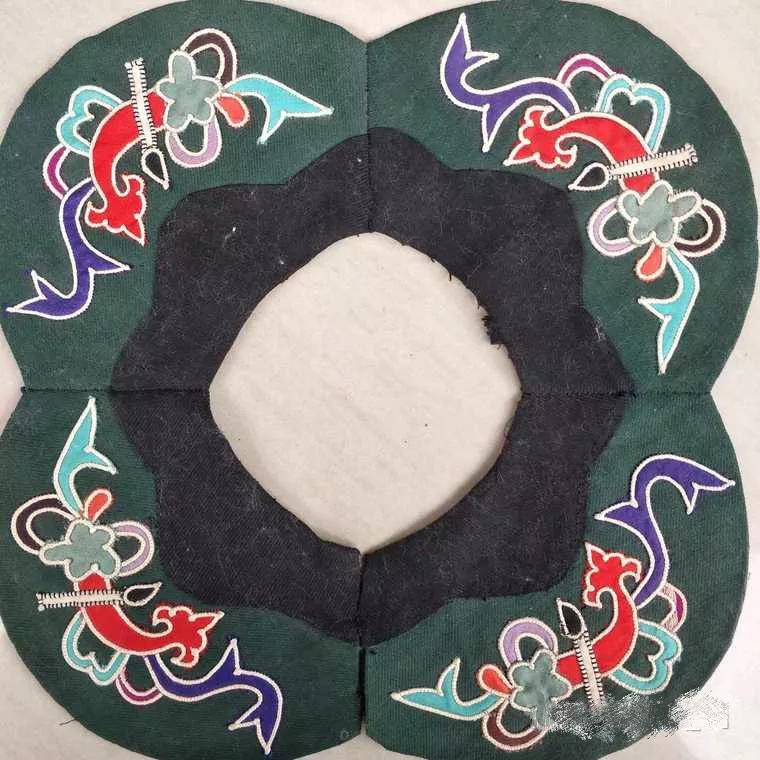 小狗围嘴绣名字,老绣帽图片大全欣赏