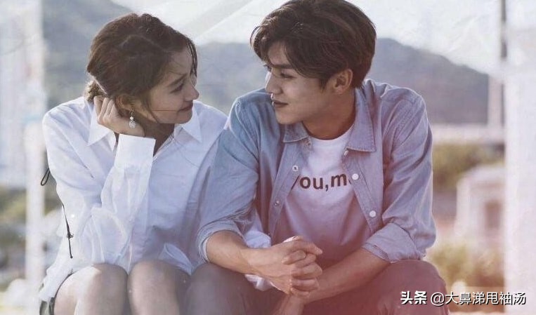 鹿晗踢足球帅气十足,鹿晗踢足球发型