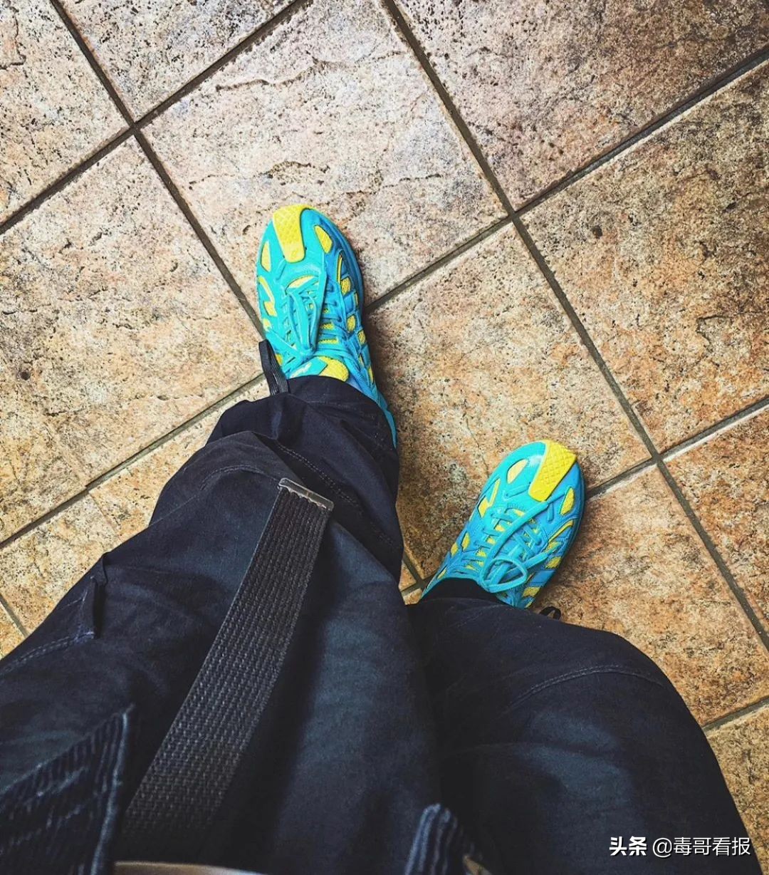 颜值和实用并存的一款鞋,穿什么鞋最有牌面