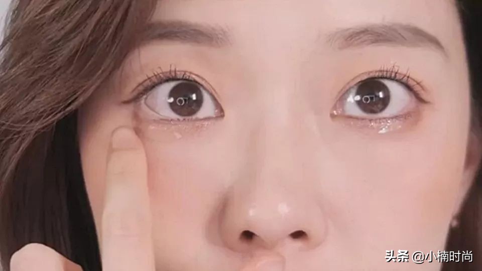 眼妆大小眼矫正,眼妆作弊画法