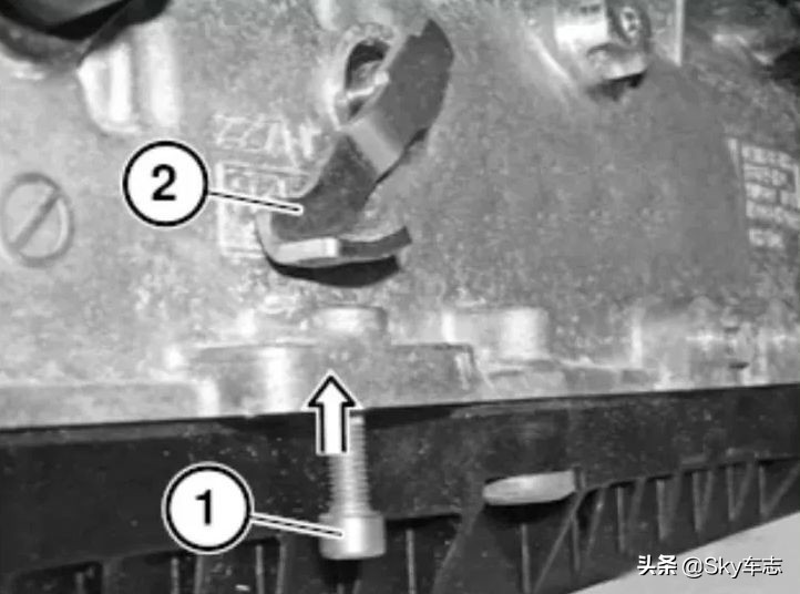 宝马应急解除p挡方法,宝马怎么应急解挡