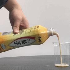 这20+款新饮品，我们喝出了打屁虫、清新剂、中药丸的味儿……