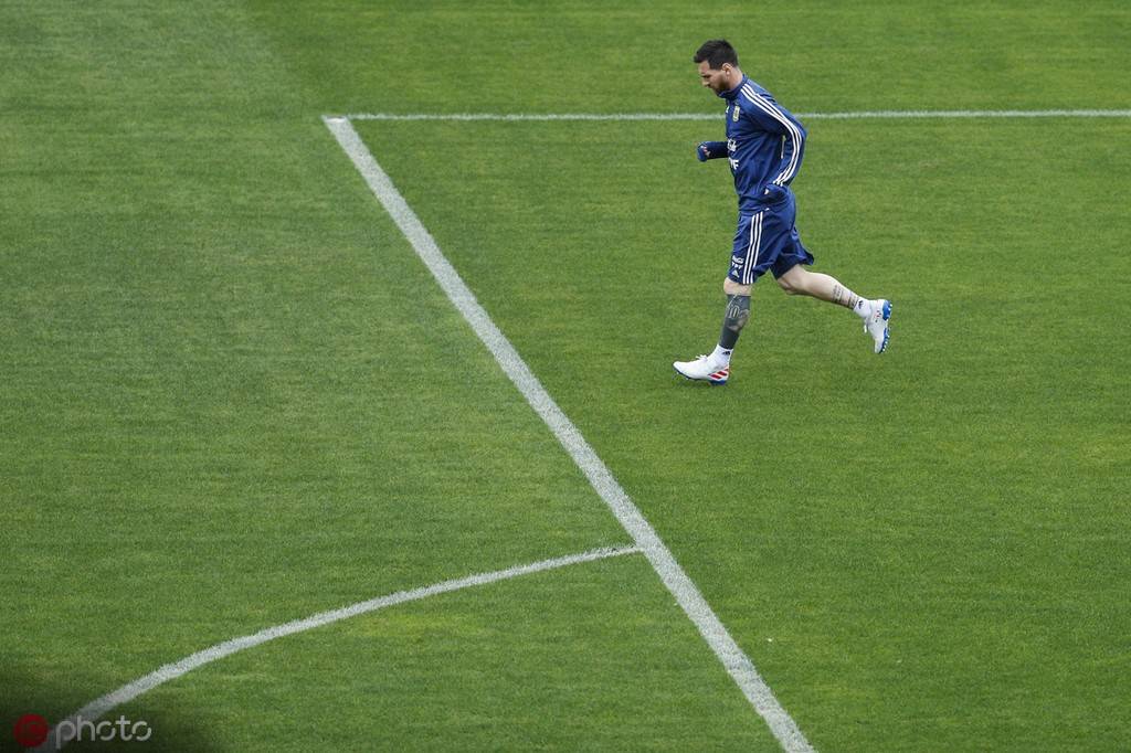 梅罗足球精彩时刻,2018足球记忆梅罗