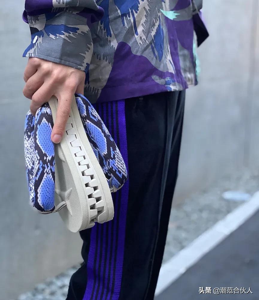 比yeezy舒服的鞋,yeezy拖鞋比yeezy大几码