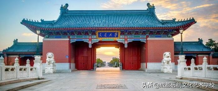 普通人怎么当上明星不靠人脉的,学历低的明星怎么当上明星的