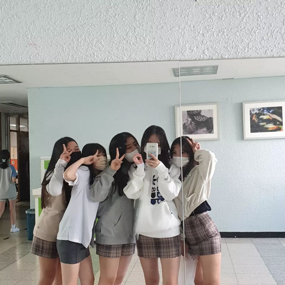 韩国女性在学校穿什么校服,韩国校服款式有哪些风格