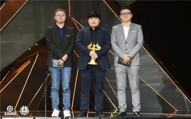 年度颁奖典礼！暖阳最佳，大仙一诺AG收获颇丰，冬冠杯形同虚设