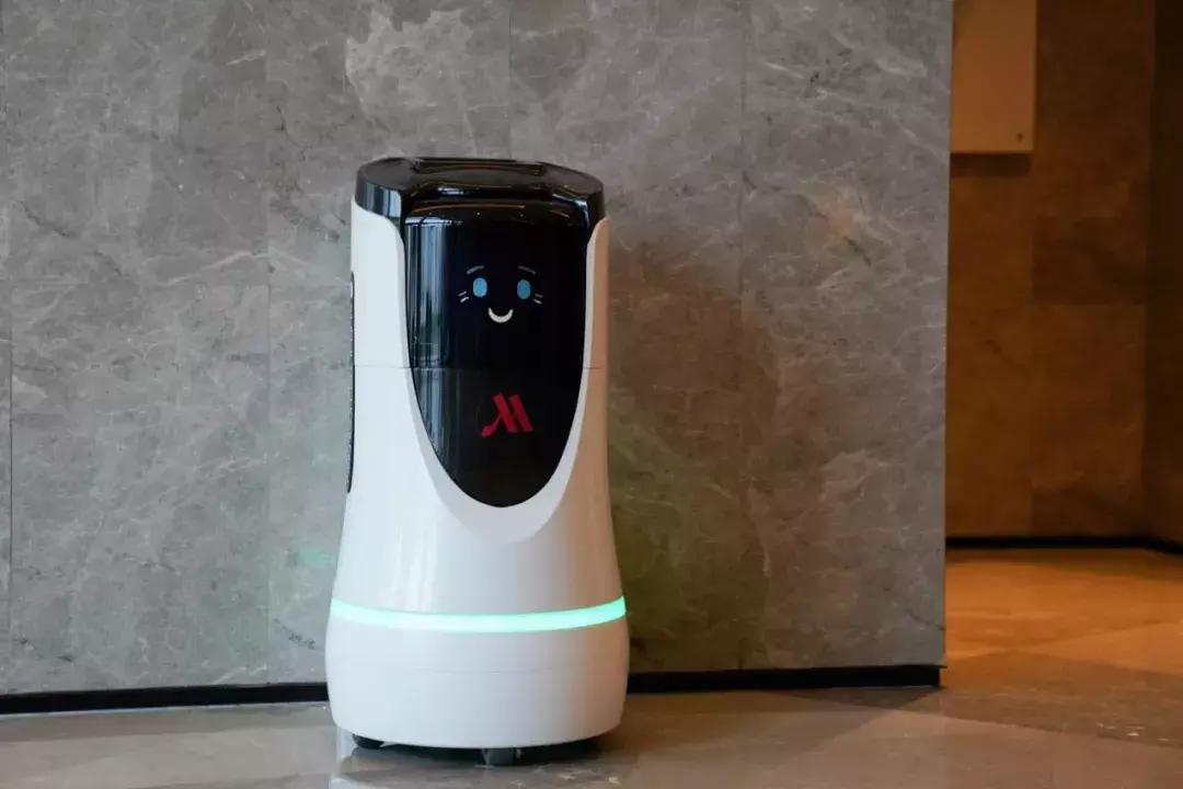 睡进这间藏身青山湖边的理想酒店，一起探寻临安城的悠居岁月~