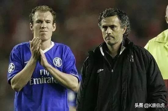 荷兰小飞侠罗本世界杯,罗本经典庆祝动作