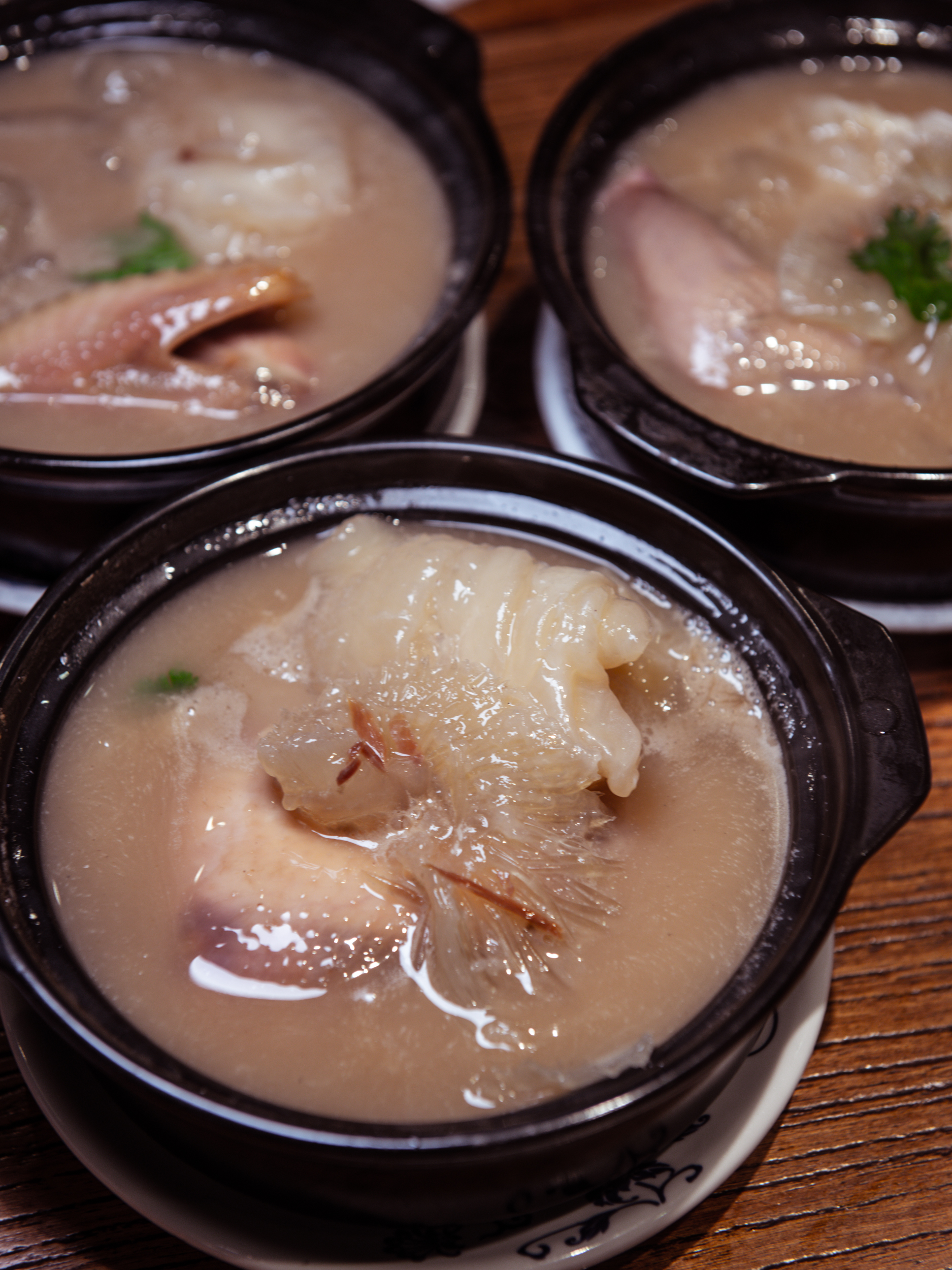 这个男人从街边推车仔做到媲美港澳鱼翅名店,到底有什么秘诀?