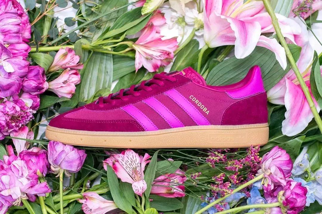 每周联名X讯|时装、鞋店还有歌手纷纷出动，不愧为联名最好时代