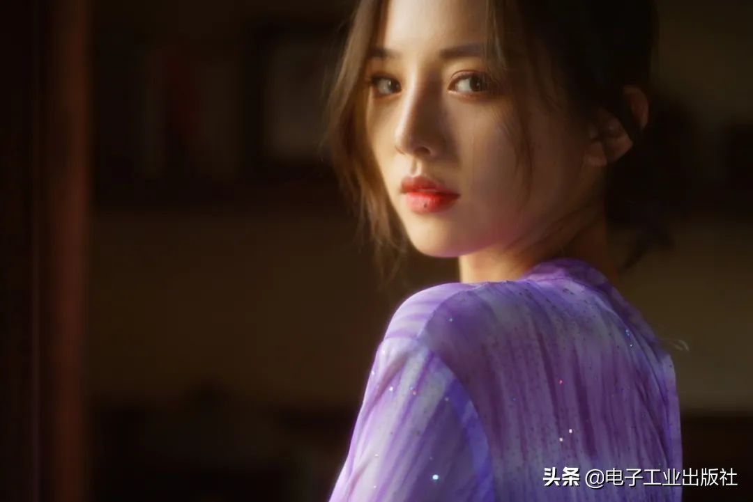 简单复古高级感写真,又纯又撩人的复古风文艺写真