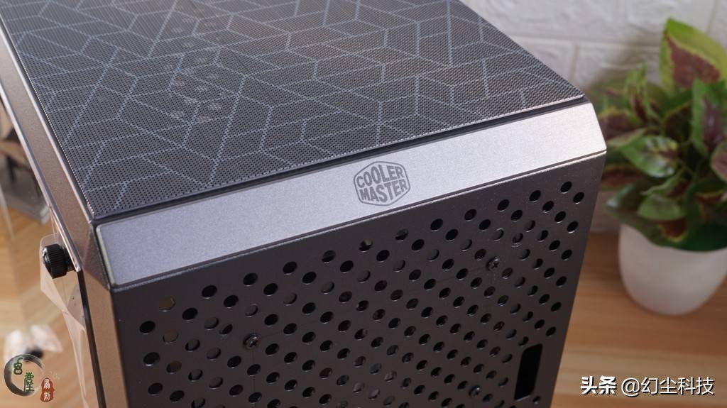 支持atx主板和三风扇显卡的小机箱,atx机箱安装多大主板