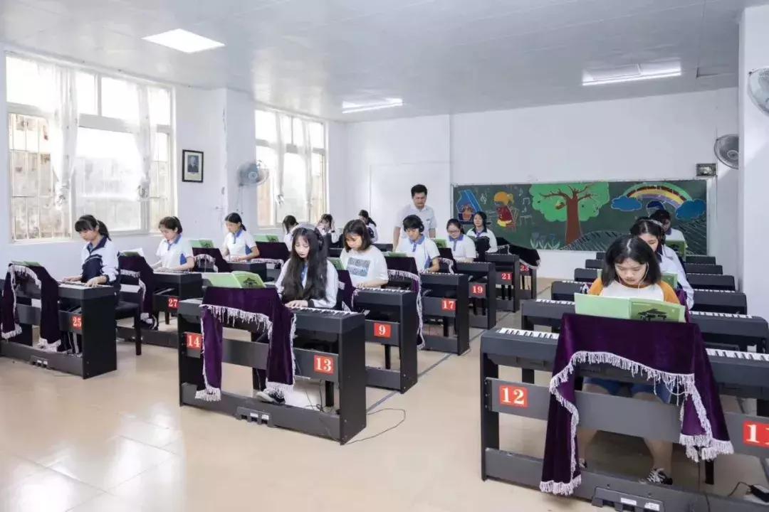 深德招生,深德技工学校2024招生报名