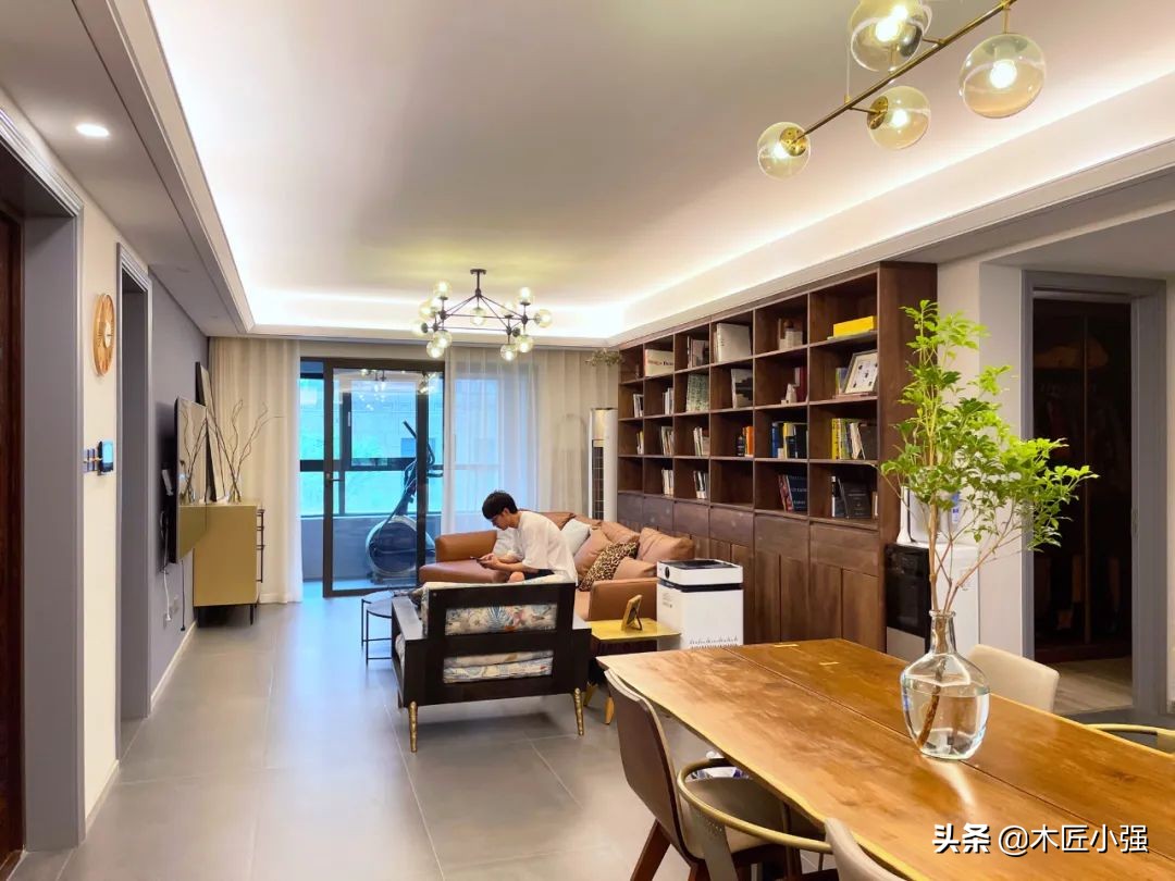 衣帽间玻璃移门轻奢,玻璃衣帽间轻奢