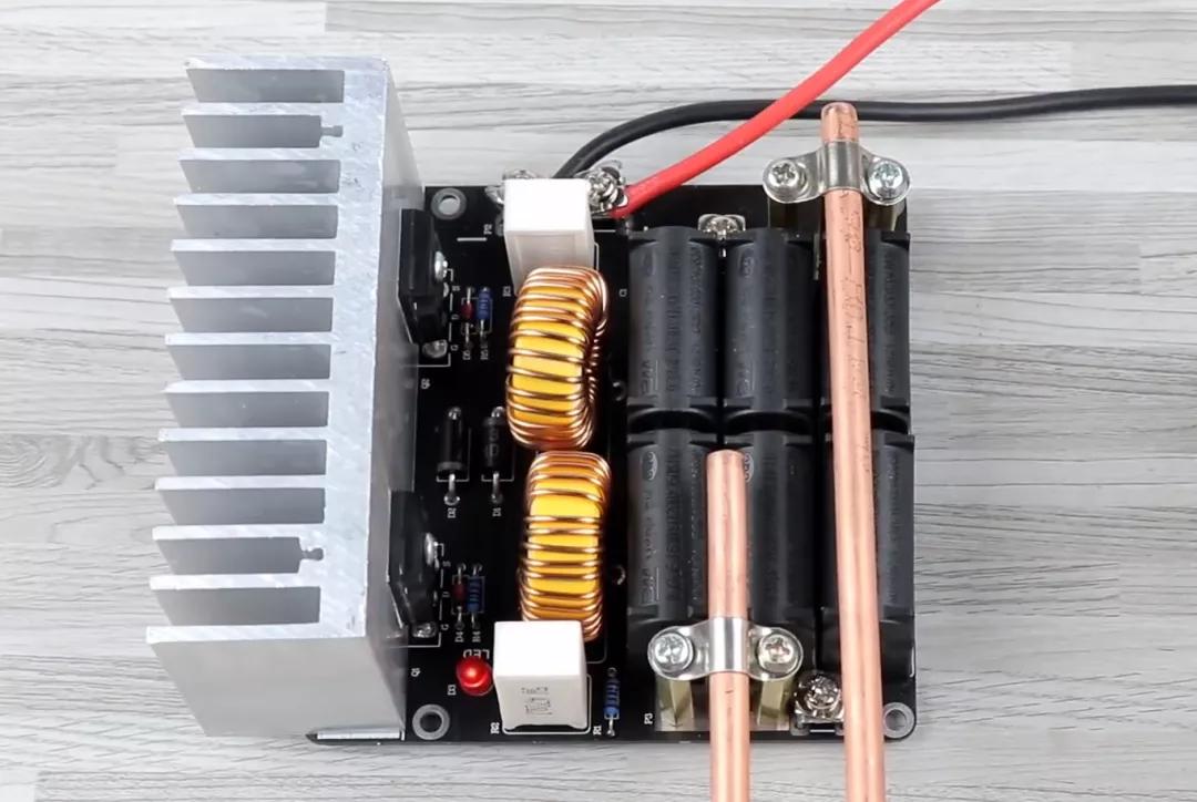 3万瓦的感应加热电路图,感应加热电路自制方法