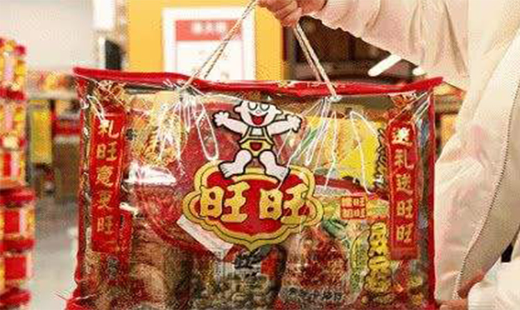 旺仔做美妆家居还不够？还涂了架飞机！看，一桶旺仔牛奶在天上飞