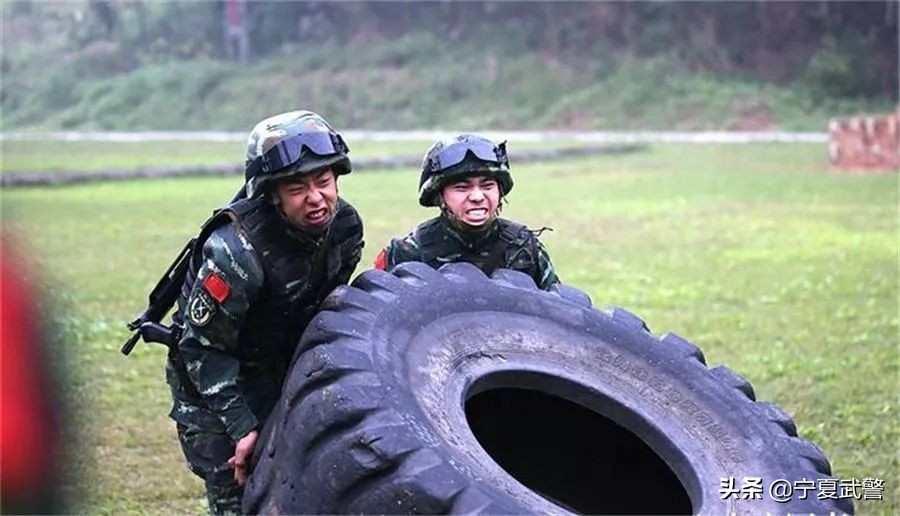 虎斑特战军大衣,虎斑特战服武警都可以穿吗