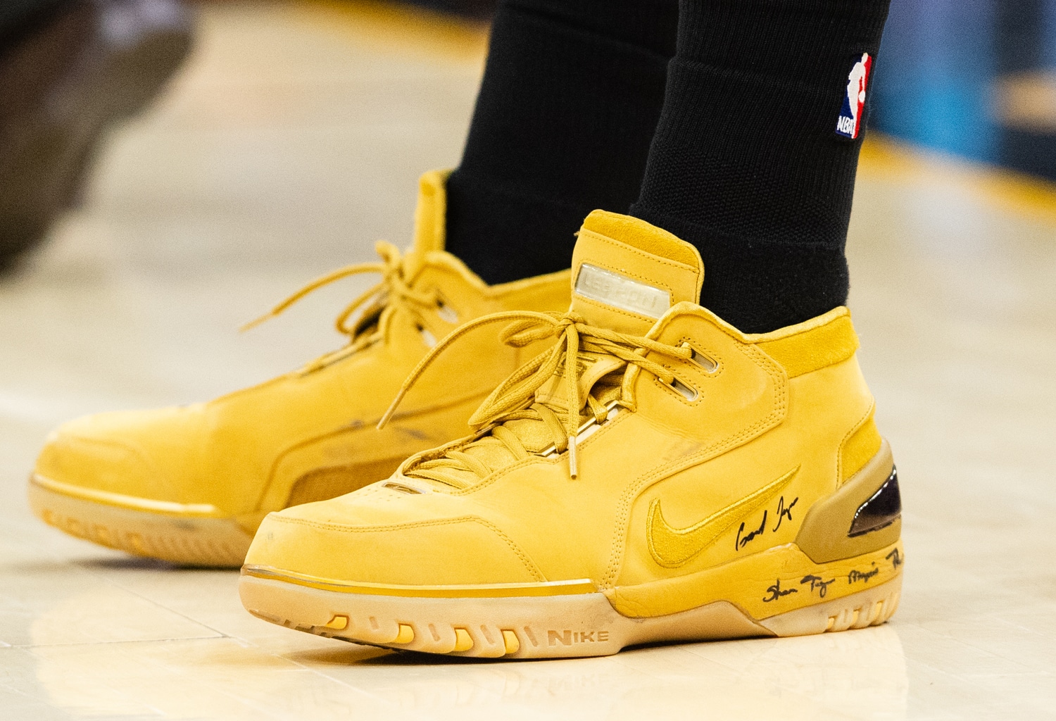 好看又好穿的潮鞋来啦,nba最好看的篮球鞋