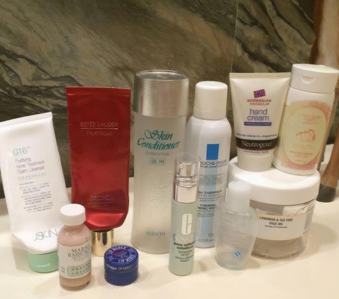 为什么国货比不上国外的护肤品好,为什么国货比外国牌子好用