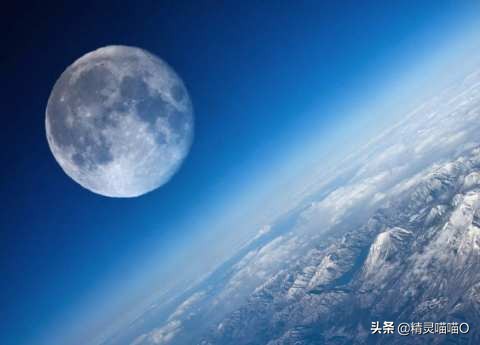 月球三眼外星人,月球行走见到外星人