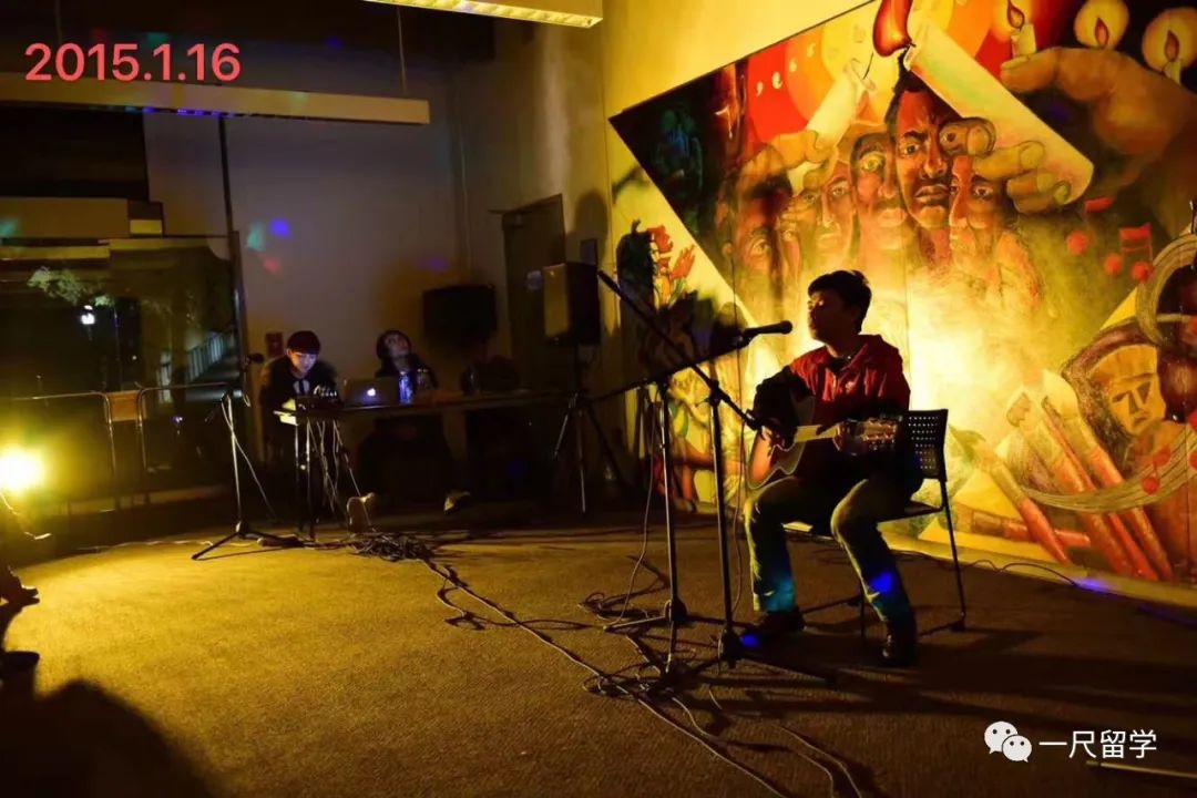 我把吉他爱好做成了生意，还成为加州人工智能公司的核心成员