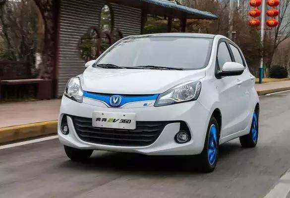 市区代步的利器比亚迪元ev360,长安奔奔2018新能源ev360