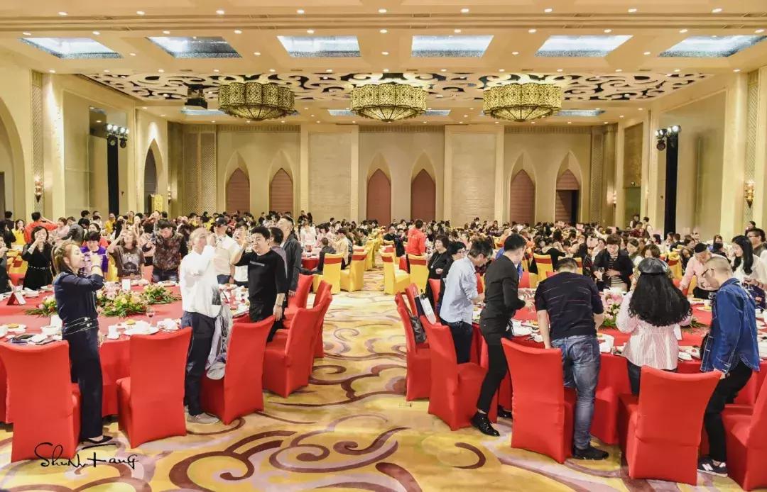 十八淑女坊旗舰店针织上衣,十八淑女坊官方旗舰店直播