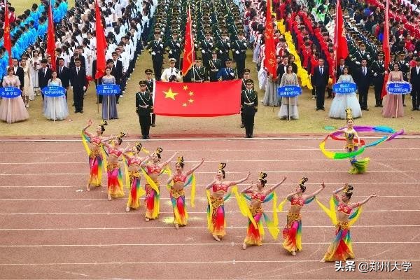 郑州大学阳光运动会800米,郑州大学春季运动会