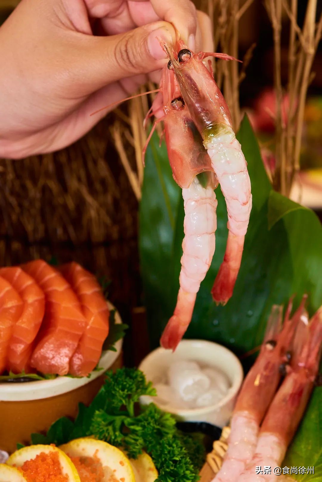 徐州张柏芝一秒到日本？其实正在吃日料，和服免费穿，过足cos瘾