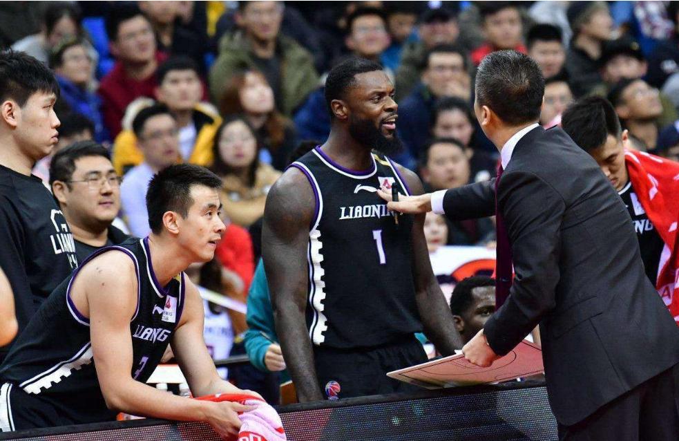 郭士强为什么换帅,郭士强广州男篮官宣换帅