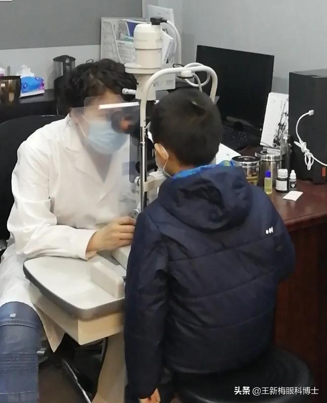 硫酸阿托品滴眼液使用方法,0.01%阿托品滴眼液如何操作