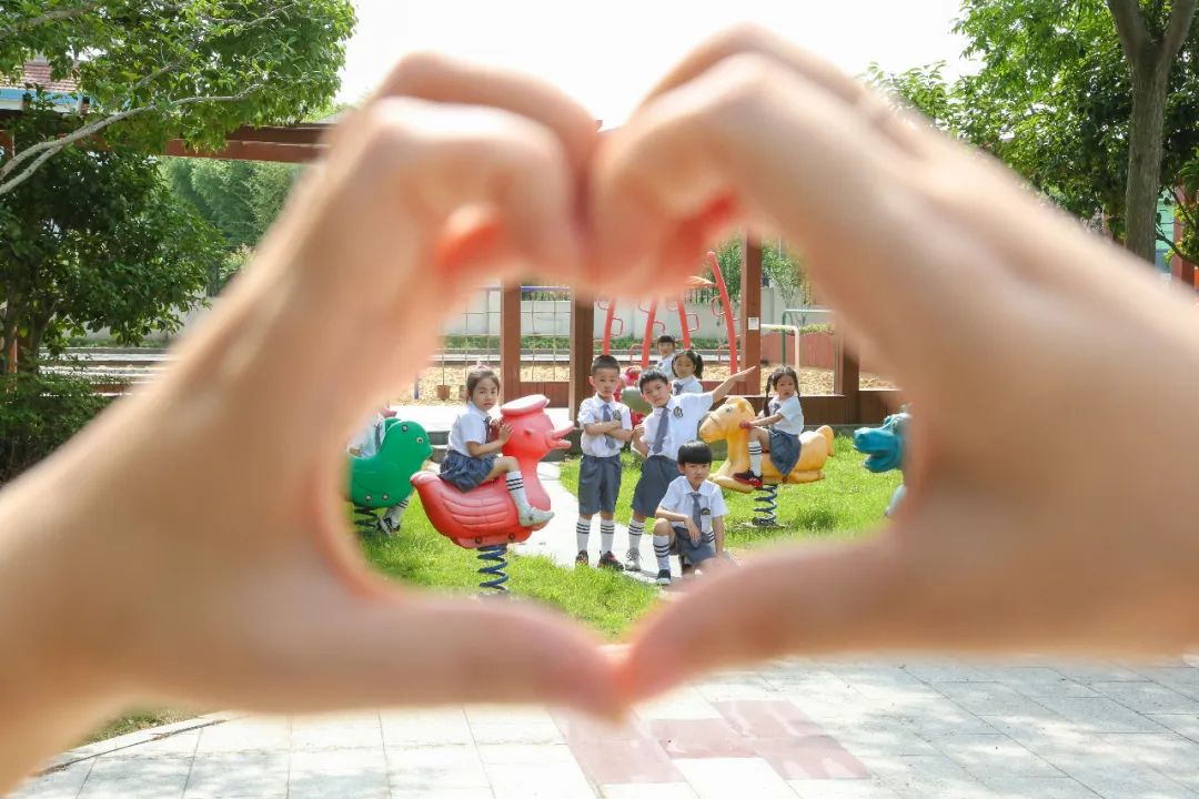 萌娃复学！上海幼儿园开学啦！大型“网友见面”现场也太有爱了吧