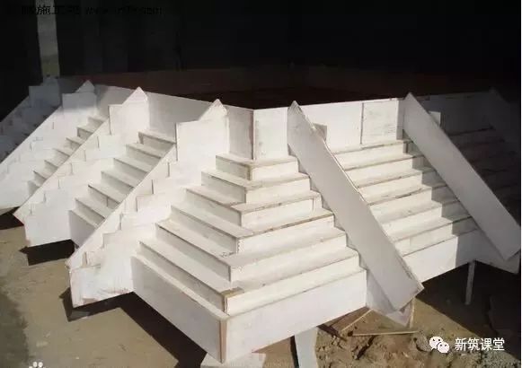 轻钢龙骨石膏板造型吊顶施工视频,石膏板天花吊顶施工全过程