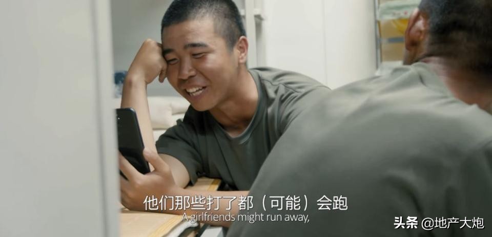 中国当兵的大学生，都是这样度过第一次
