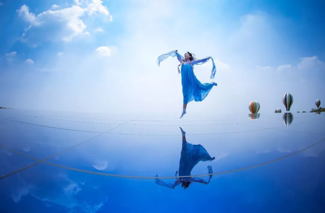 年轻人更爱中国传统文化,中国汉服在外国人眼里是怎么样了