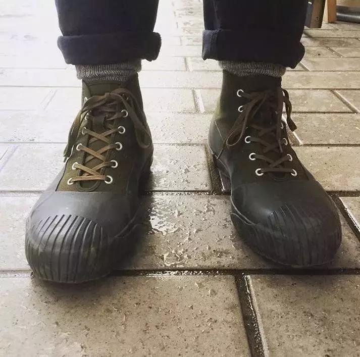 匡威帆布鞋好还是vans好,帆布鞋匡威vans