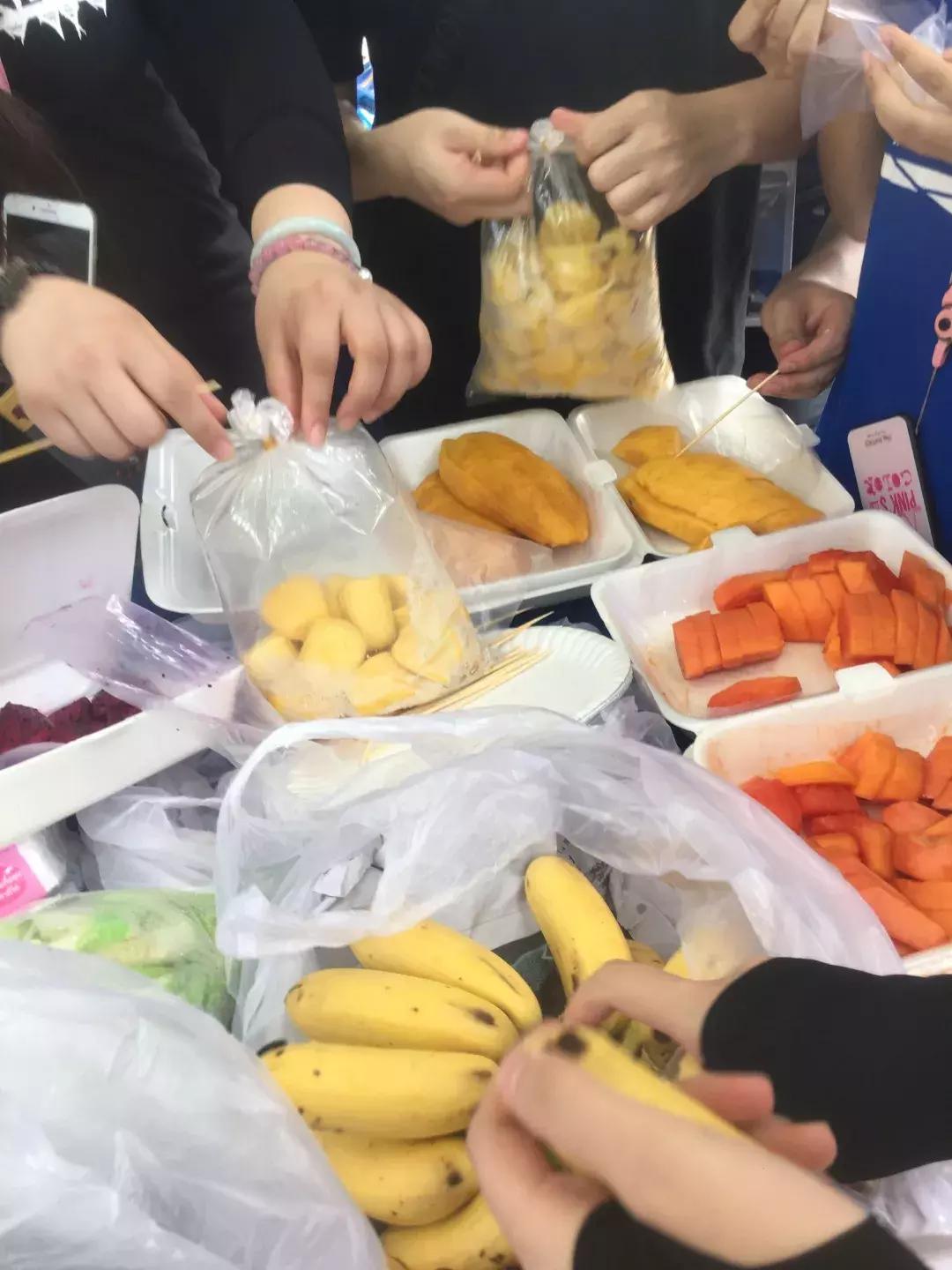 泰国皮皮岛一日游 (泰国皮皮岛旅游团)